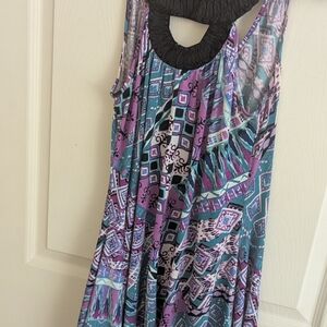 Candie's Multicolor Geometric Tunic Top